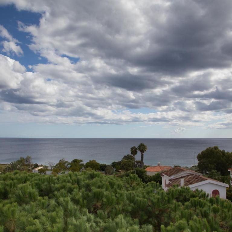 VILLA VEGA - Camera Matrimoniale Deluxe con Balcone e Vista Mare - 2