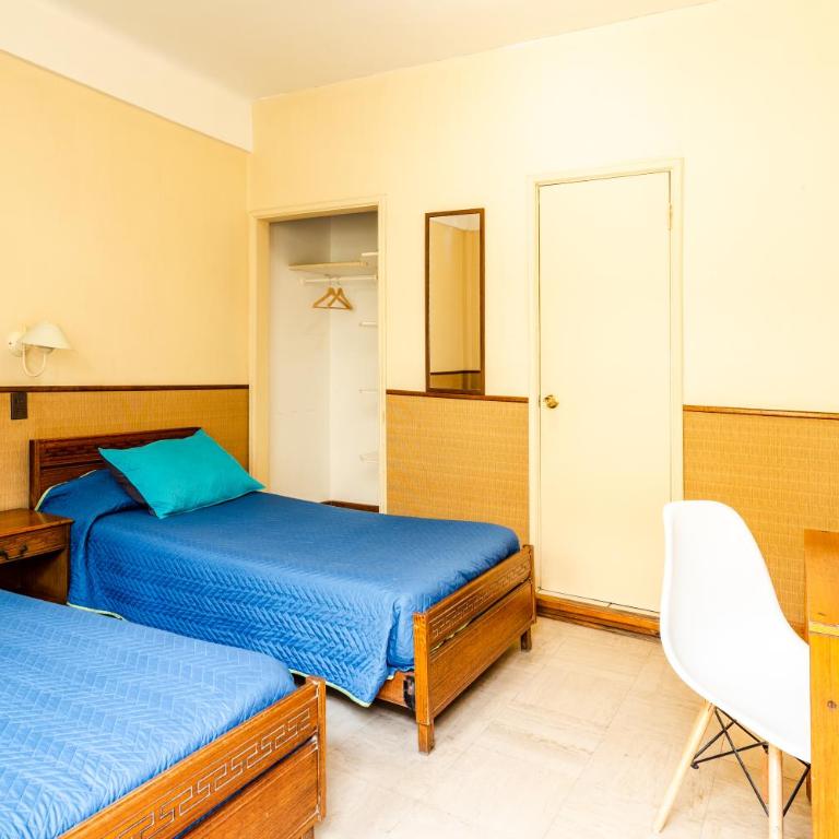 Hostel Del Puerto - Habitación Doble con baño privado - 2 camas - 2