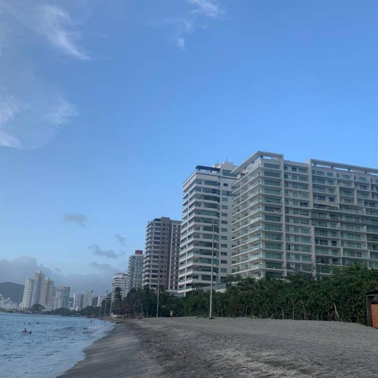 Despierta Frente al Mar 2Hab AC WiFi a 8 min Aeropuerto - Two-Bedroom Apartment - 34