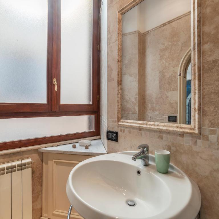 GuestHost - Piazza di Spagna Elegant Apartment - Appartamento con 1 Camera da Letto - 11