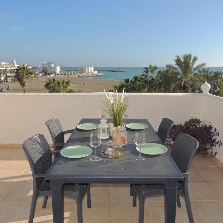 Ole Playa 5A Beach Front - A pie de playa, sea views - Vistas al mar, Puerto Marina - Apartamento de 2 dormitorios - 1