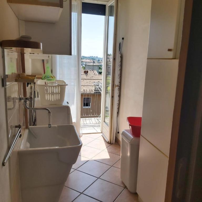 Suite Francy Panorama LAKE VIEW - Appartamento Deluxe con 2 Camere da Letto e Balcone - 55