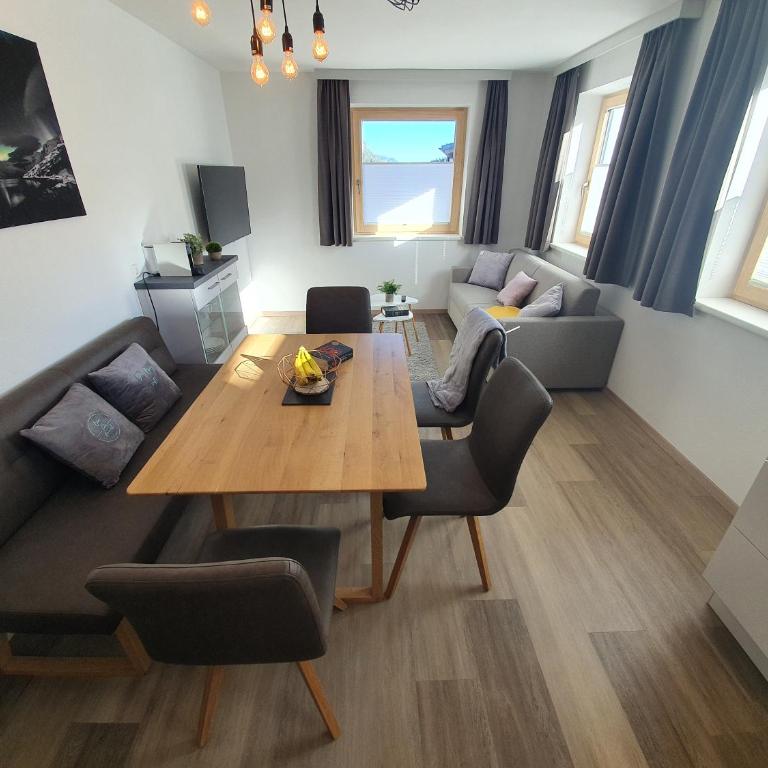 Beim Nannerl - Two-Bedroom Apartment - 13