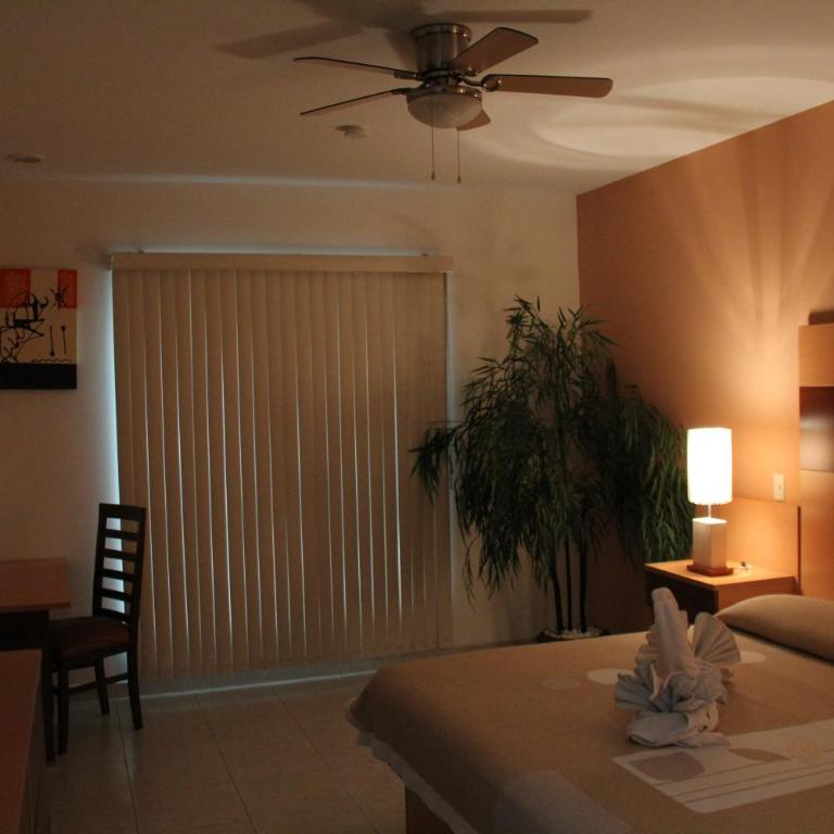 Hotel Real Zapopan - Zimmer mit Kingsize-Bett - 10