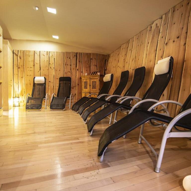 Appartamenti Dolomiti con piscina e sauna - Appartamento con 2 Camere da Letto e Terrazza - 21