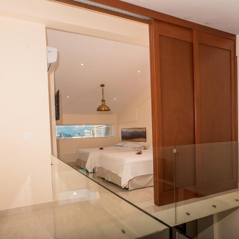 2 Story Oceanfront Penthouses on Cancun Beach! - Penthouse Apartment - 1