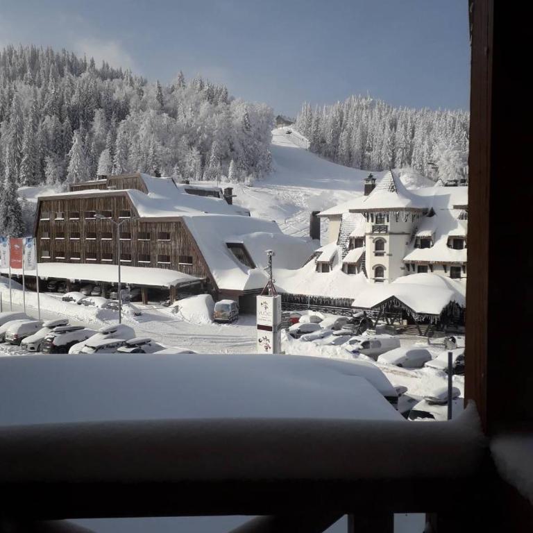 Apartment 216 NiM unutar kompleksa Aparthotel Vučko - Apartment with Mountain View - 3