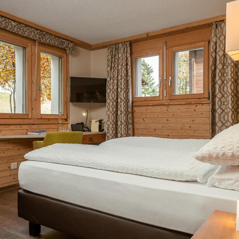 Hotel Landhaus - Alpines Dreibettzimmer - 2