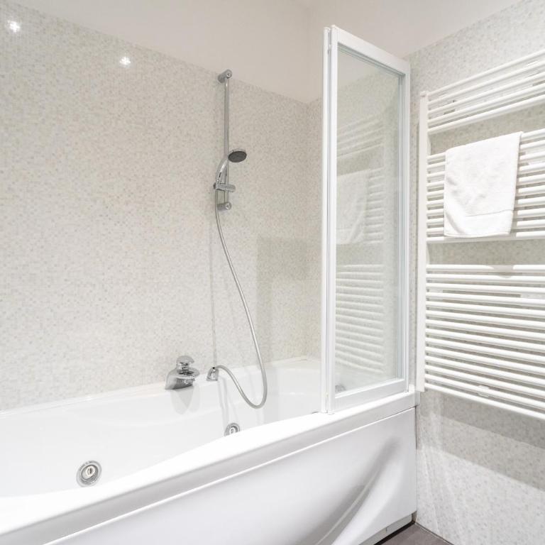 White Flat in Como City Center by Rent All Como - Appartamento con 1 Camera da Letto - 13