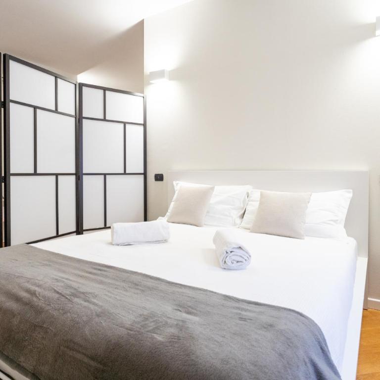 White Flat in Como City Center by Rent All Como - Appartamento con 1 Camera da Letto - 2