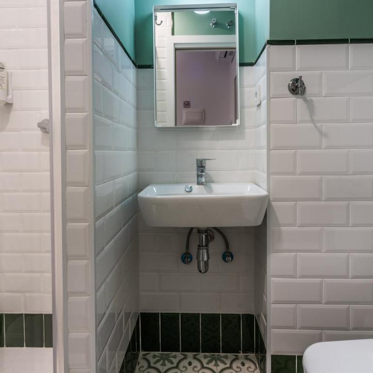 Le Petit Palü Sevilla - Habitación Doble con baño privado - 1