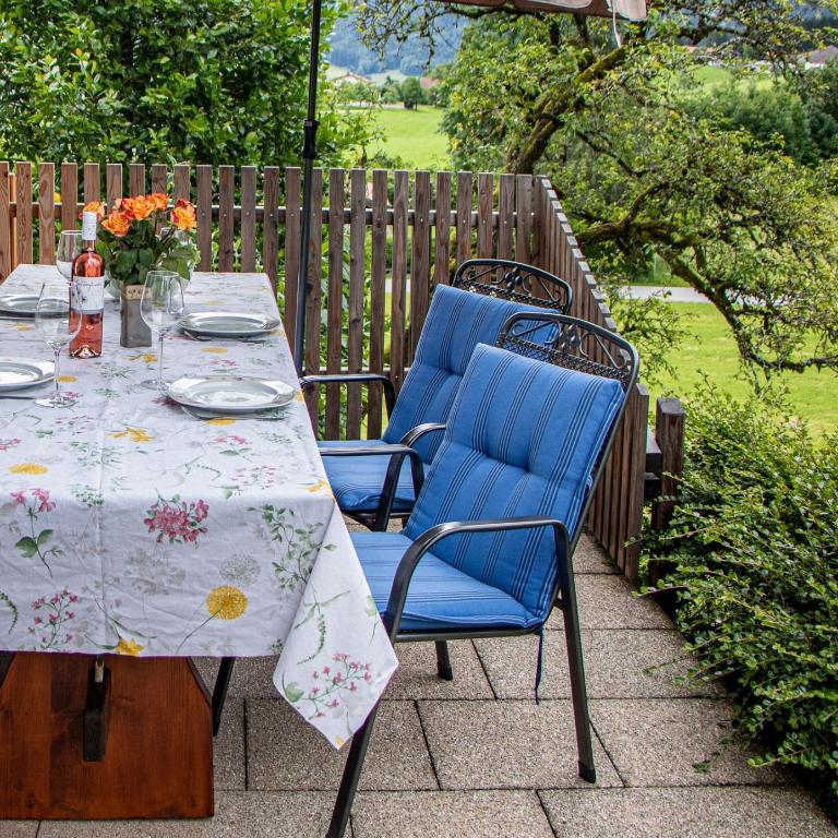 Ferienwohnung Hallweger inkl. Chiemgaukarte - Apartment mit Terrasse - 4
