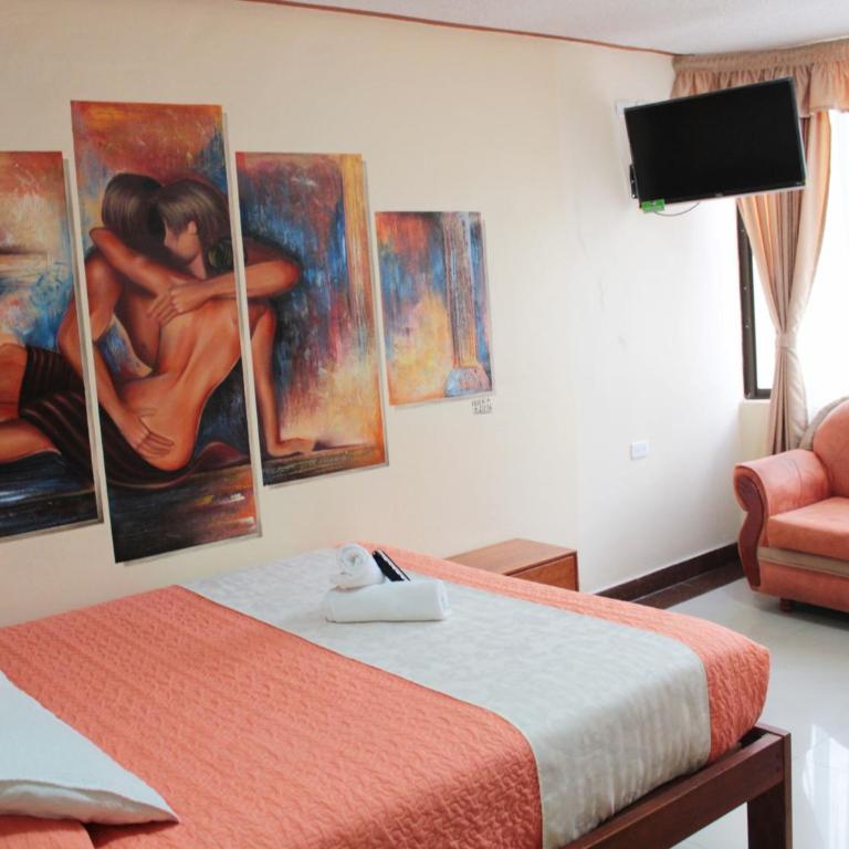 Hostal Dulce Amanecer - Habitación con cama extragrande y vistas a la montaña - 9