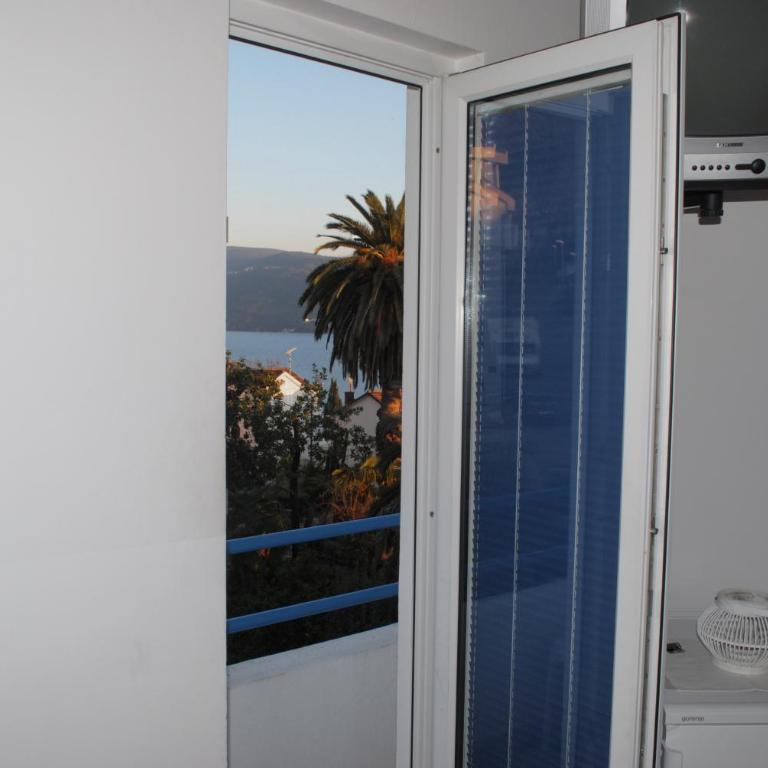 Studios Adriatic - Comfort Studio with Balcony and Sea View - 9