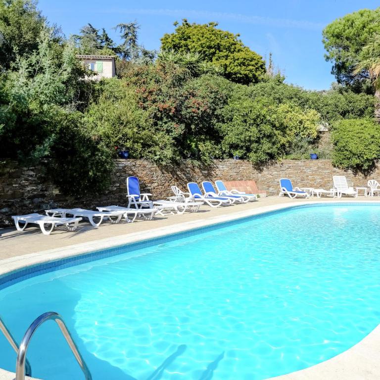 Holiday Home in Bormes near Beaches & Pool - Maison de Vacances 2 Chambres - 7