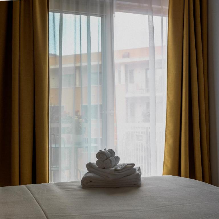 Liolá Cefalù - Deluxe Double Room with Balcony - 1