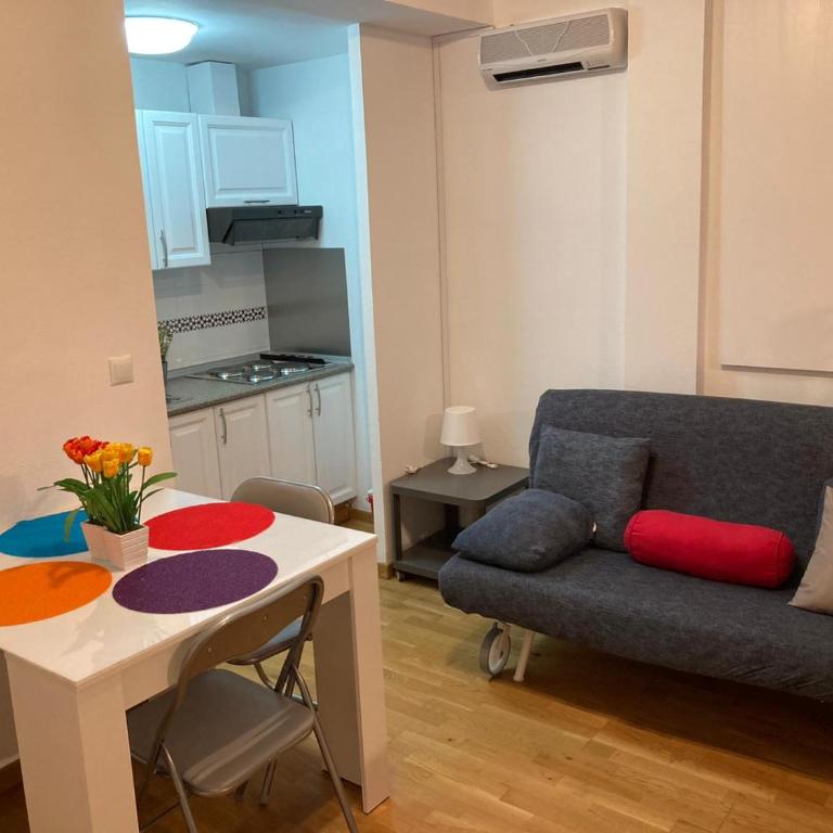 IMEDA Estudios LOS VALLES CON PARKING - Estudio con 1 cama grande - 8