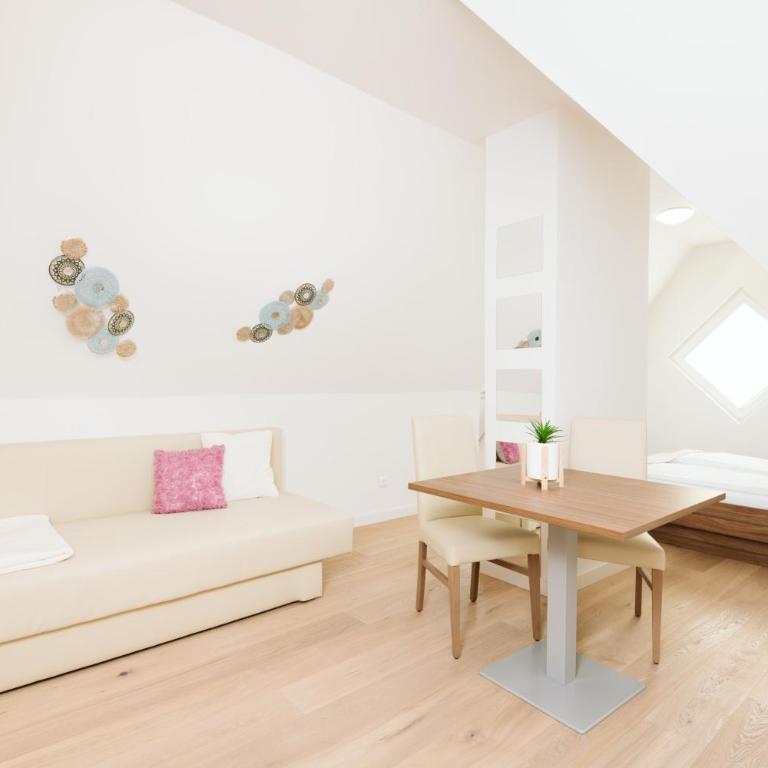 Haus Aussicht - Ferienwohnungen Velden - Studio-Apartment - 11