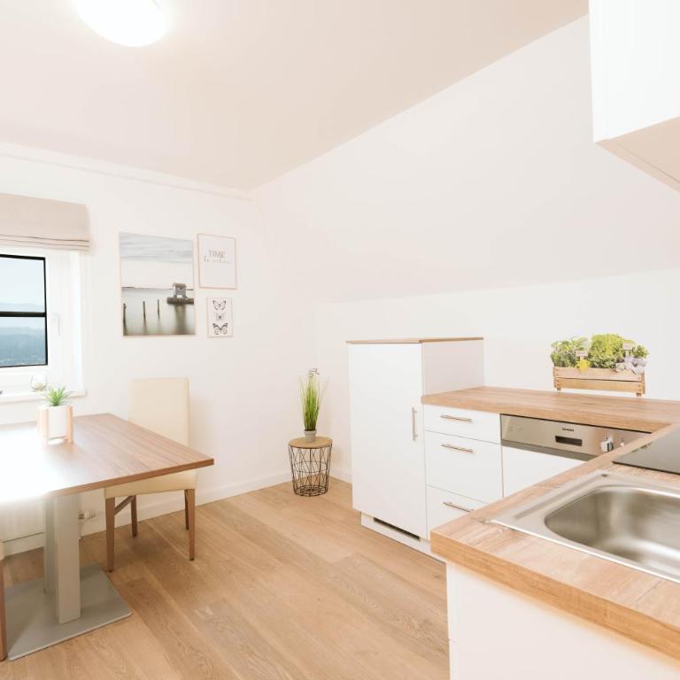 Haus Aussicht - Ferienwohnungen Velden - Apartment mit Seeblick - 11
