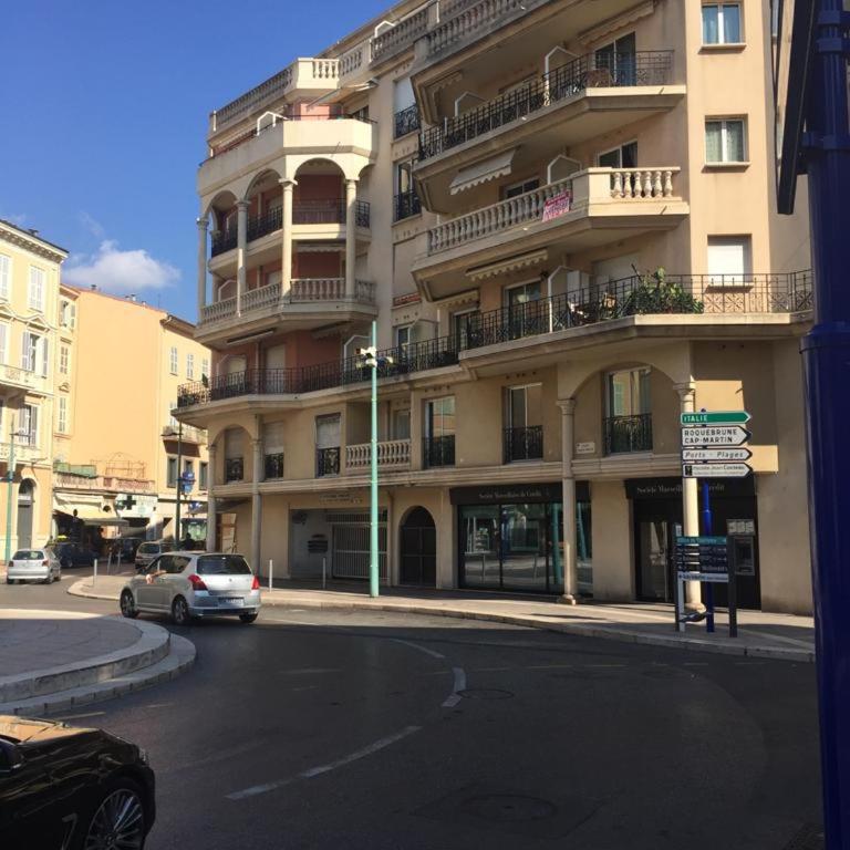 Appartamento in centro a Mentone vicino alla spiaggia Parcheggio privato INCLUSO! - Appartement 1 Chambre - 15