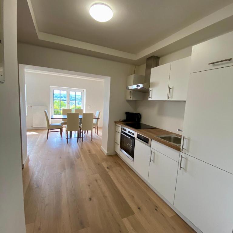 Haus Aussicht - Ferienwohnungen Velden - Apartment mit Gartenblick - 8