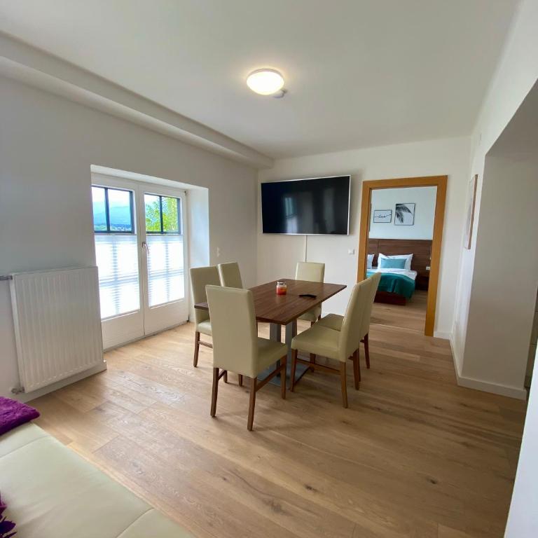 Haus Aussicht - Ferienwohnungen Velden - Apartment mit Gartenblick - 5