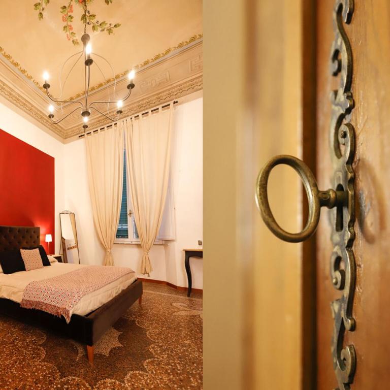 Retrò B&B - Camera Matrimoniale con Bagno Privato Esterno - 2