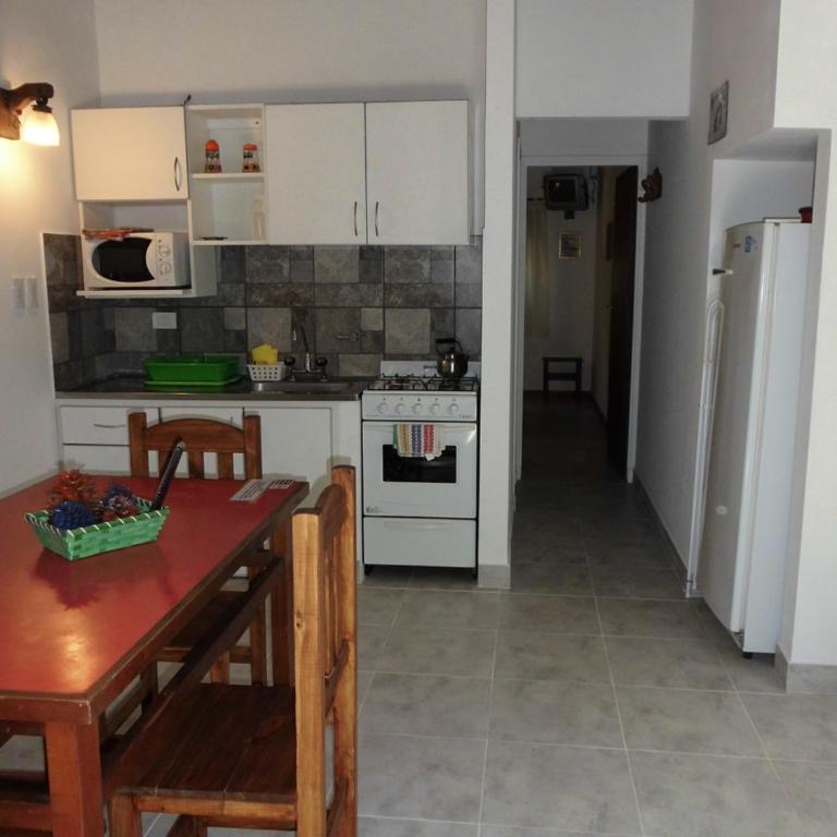 4 SOLES - One-Bedroom House - 1