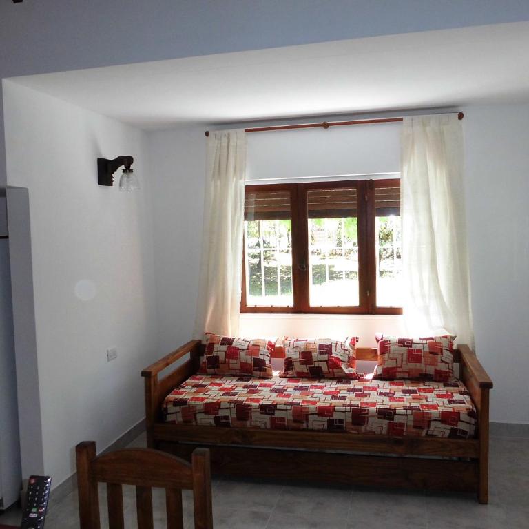 4 SOLES - One-Bedroom House - 5