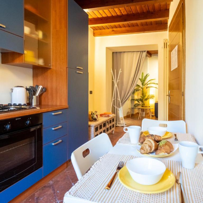 San Fedele Apartment - Historical Como City Center by Rent All Como - Appartamento con 1 Camera da Letto - 4