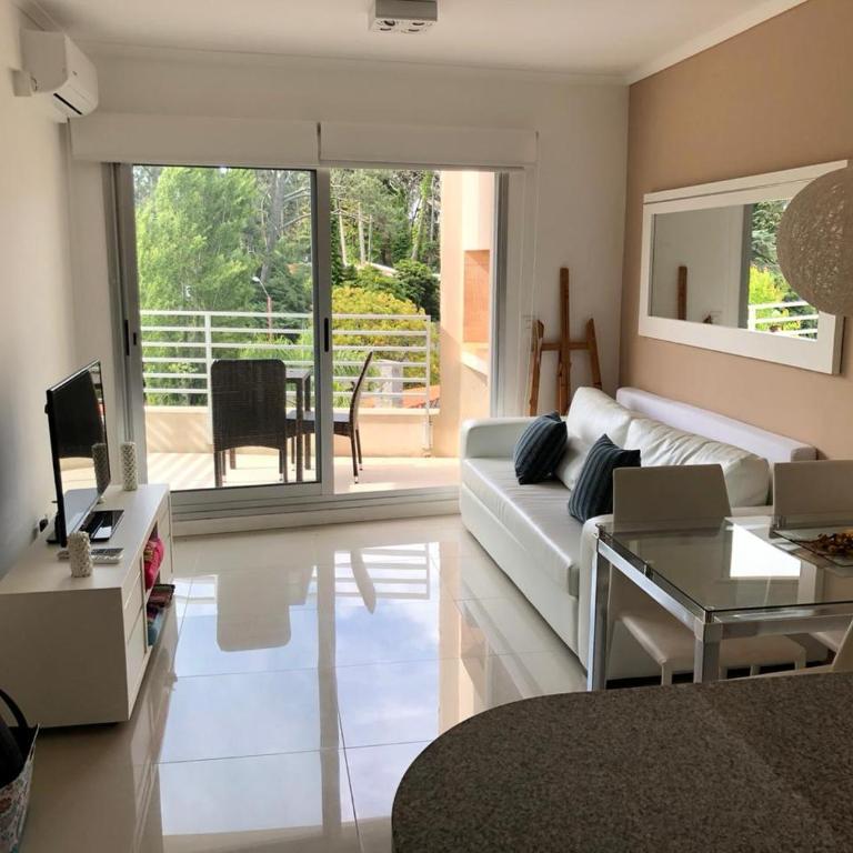 ESPECTACULAR PENTHOUSE CON TERRAZA PARRILLERO Y JACUZZI PROPIO, PREMIADO POR AWARD TERCER AÑO CONSECUTIVO -Edificio Jardins Del Est San Rafael- - One-Bedroom Apartment - 9