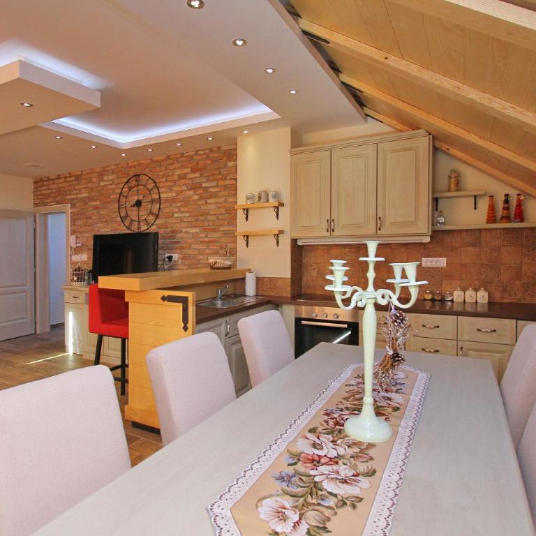 Apartman Vule Lux - Three-Bedroom Apartment - 9