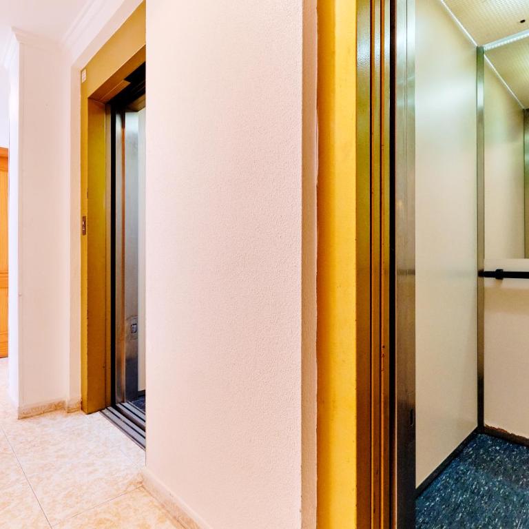 Apartamento Soleado - Two-Bedroom Apartment - 17