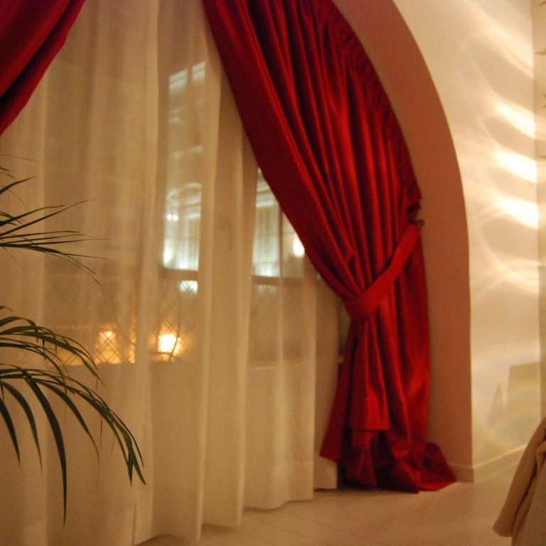 Hostal PETITE MAMAN - Deluxe Double Room with City View - 4