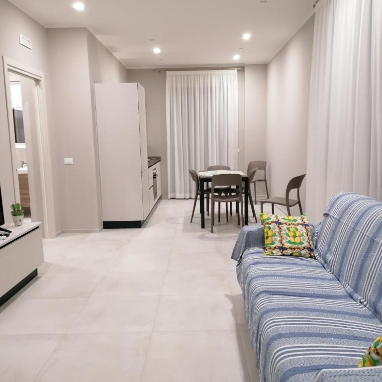 VILLA SOFIA - Appartamento con 2 Camere da Letto - 12