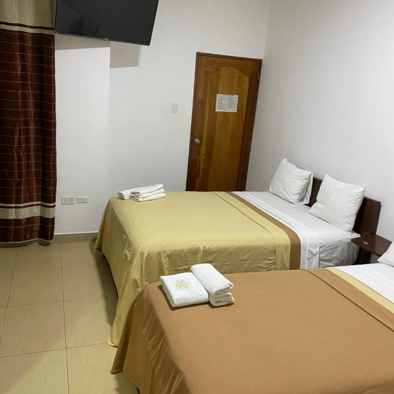 Fitzcarrald Hotel - Twin Room with Bathroom - 4
