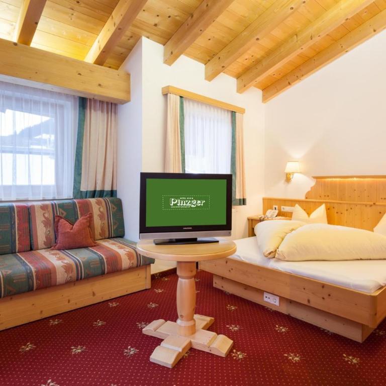 Hotel Pinzger Tux - Apartment mit 3 Schlafzimmern und Balkon - 6