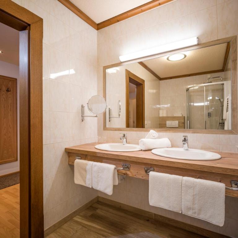 Hotel Pinzger Tux - Apartment mit 3 Schlafzimmern und Aussicht - 8