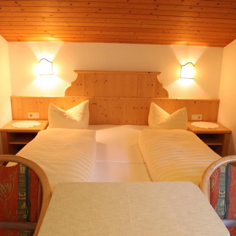 Hotel Pinzger Tux - Apartment mit 4 Schlafzimmern und einem Balkon - 2