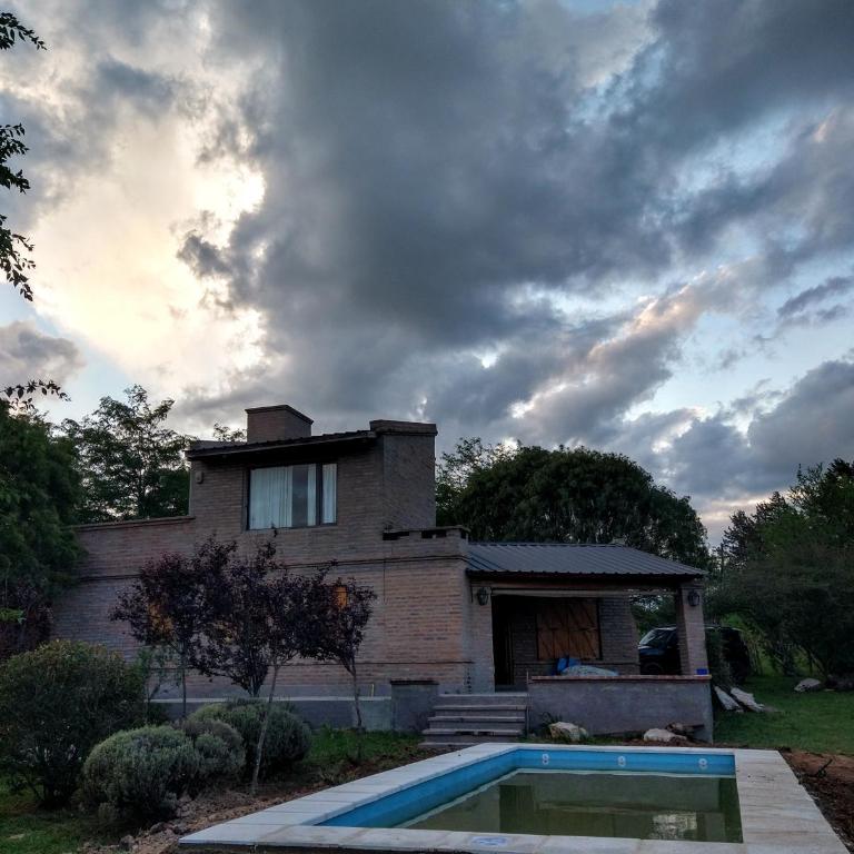 Hermosa casa en Potrero de Garay - Vacation Home - 1