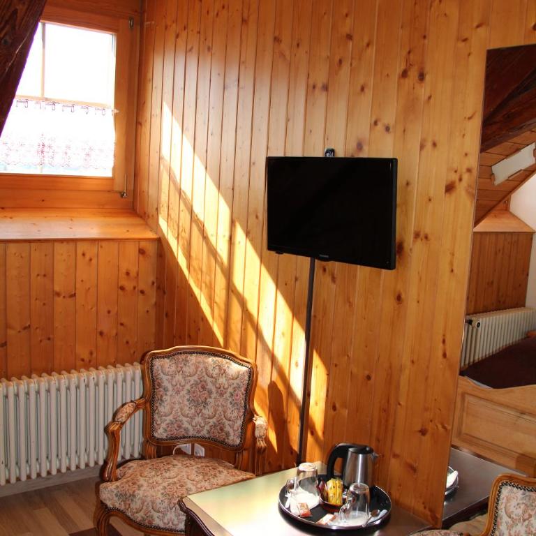 Historic Hotel Steinbock - Doppelzimmer mit Bergblick - 3