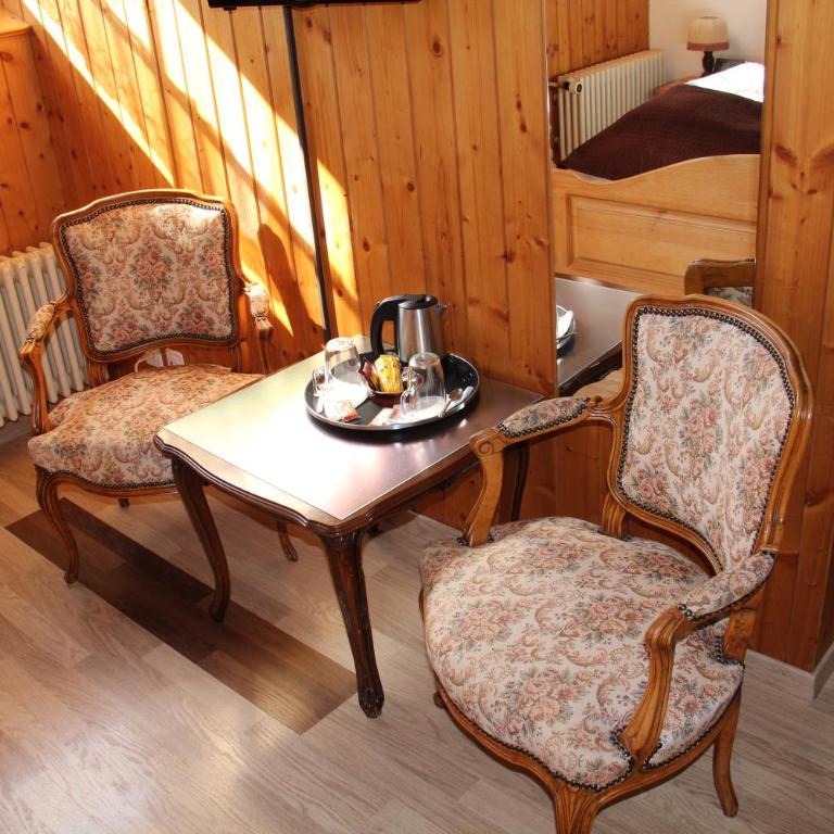 Historic Hotel Steinbock - Doppelzimmer mit Bergblick - 4