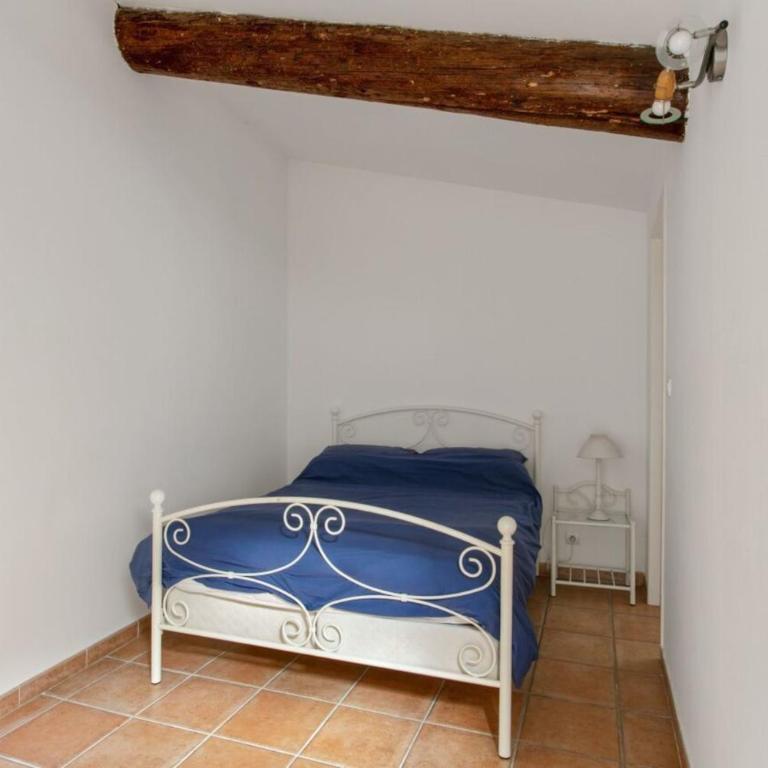 Marseillan 18th Century 2-Bed House Sleeps 6 - Chambre Double - Vue sur Parc - 6