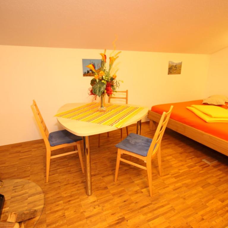 Ferienwohnungen Hennenmühle - Apartment mit 1 Schlafzimmer - 3