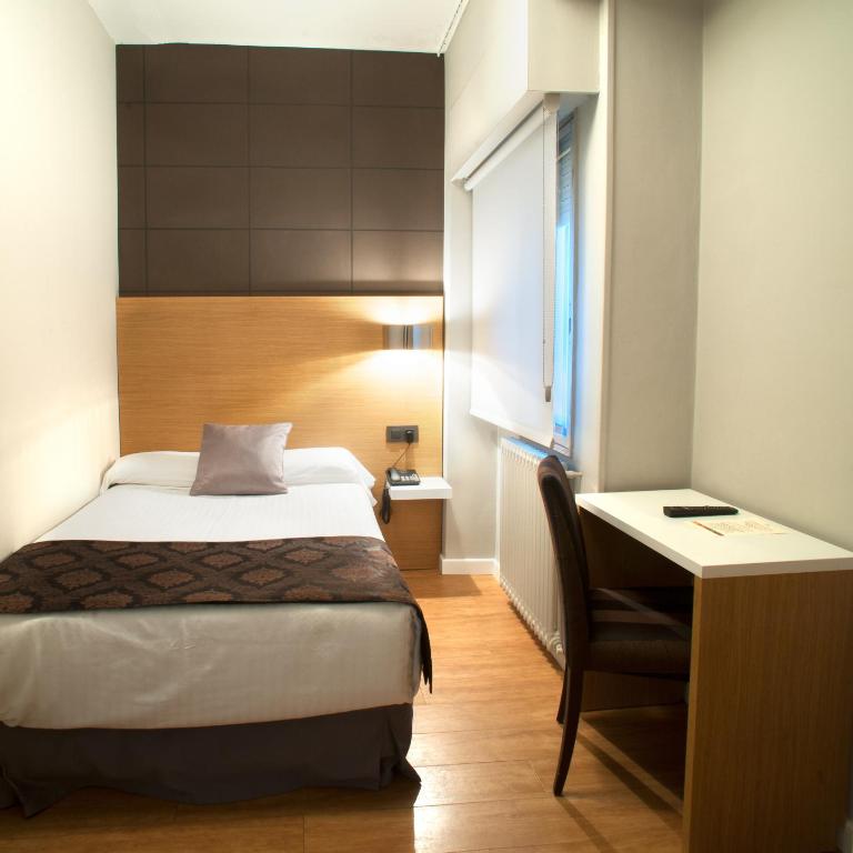 Hotel Universal - Single Room - 1