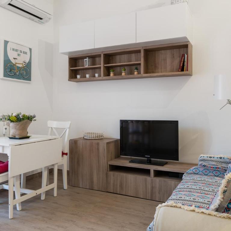 Walking distance from San Pietro - Monolocale con Terrazza - 24