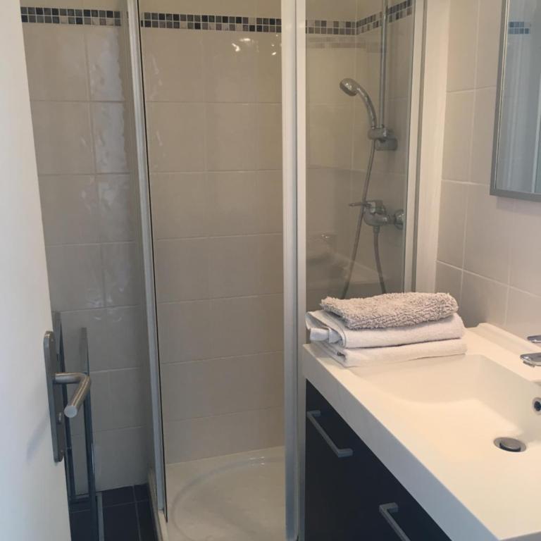 Les Suites du Port - Apartment with Lake View - Free Private Parking - 21