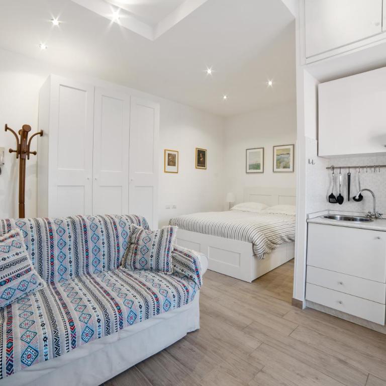Walking distance from San Pietro - Monolocale con Terrazza - 12