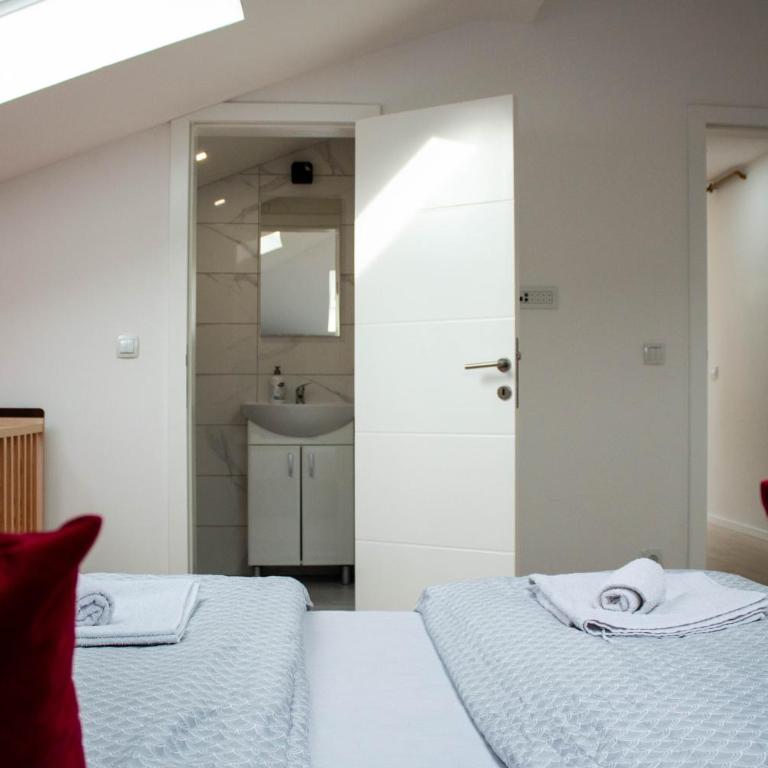 City Hall ApHEARTment - Apartman sa 2 Spavaće Sobe - 20