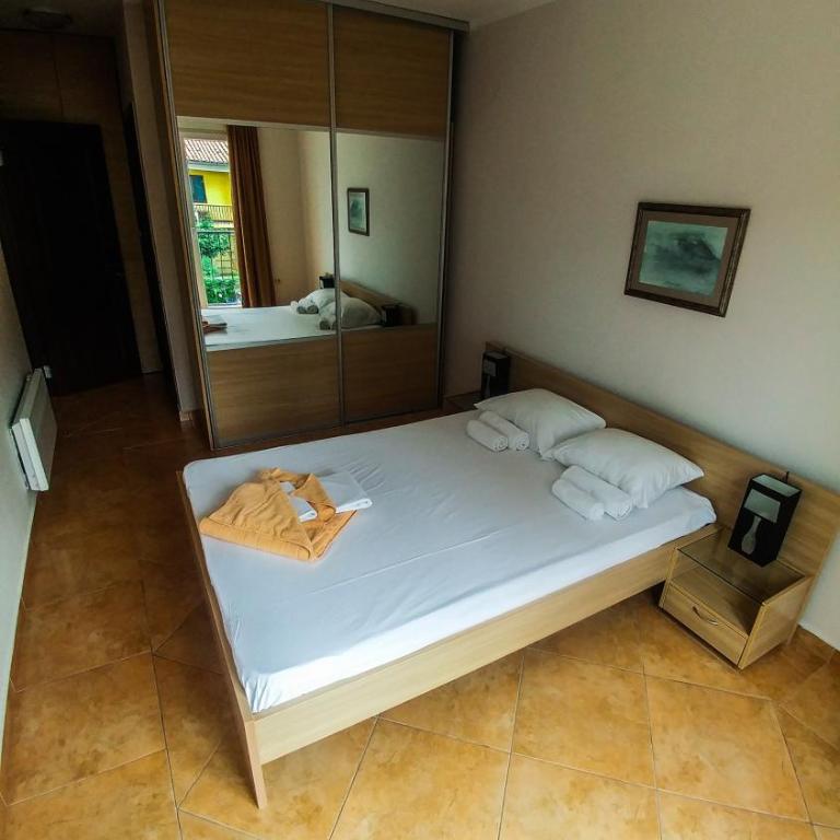 Villa Franeta Apartments - Two-Bedroom Apartment - 22